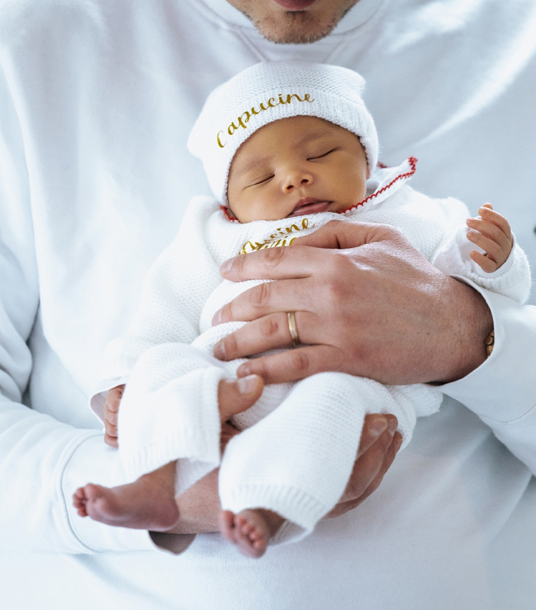 shooting-naissance-capucine-bras-papa