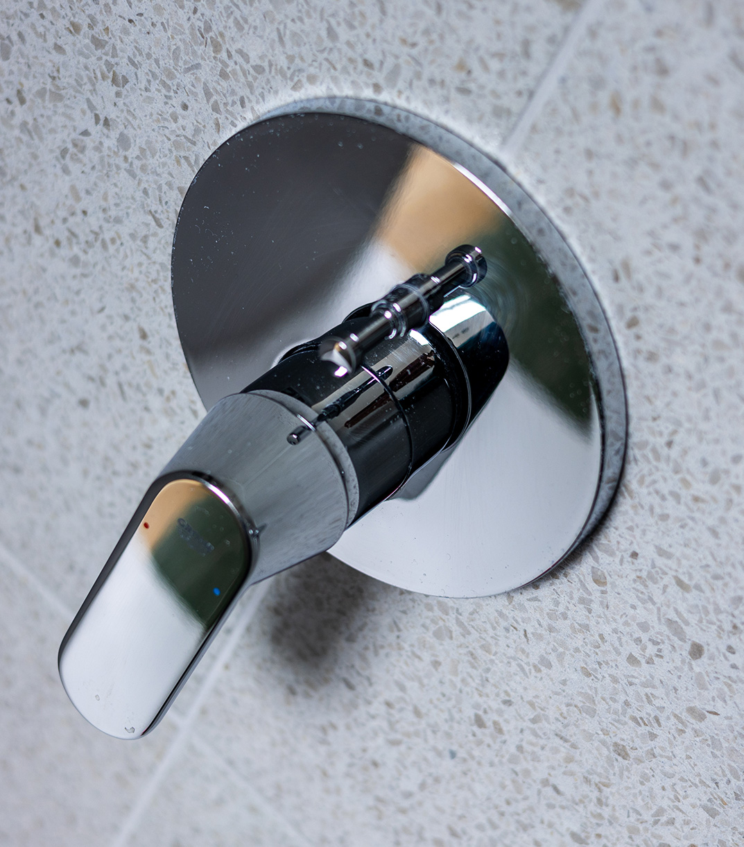 shooting-salle-de-bains-merville-techni-chauff-zoom-robinet-douche