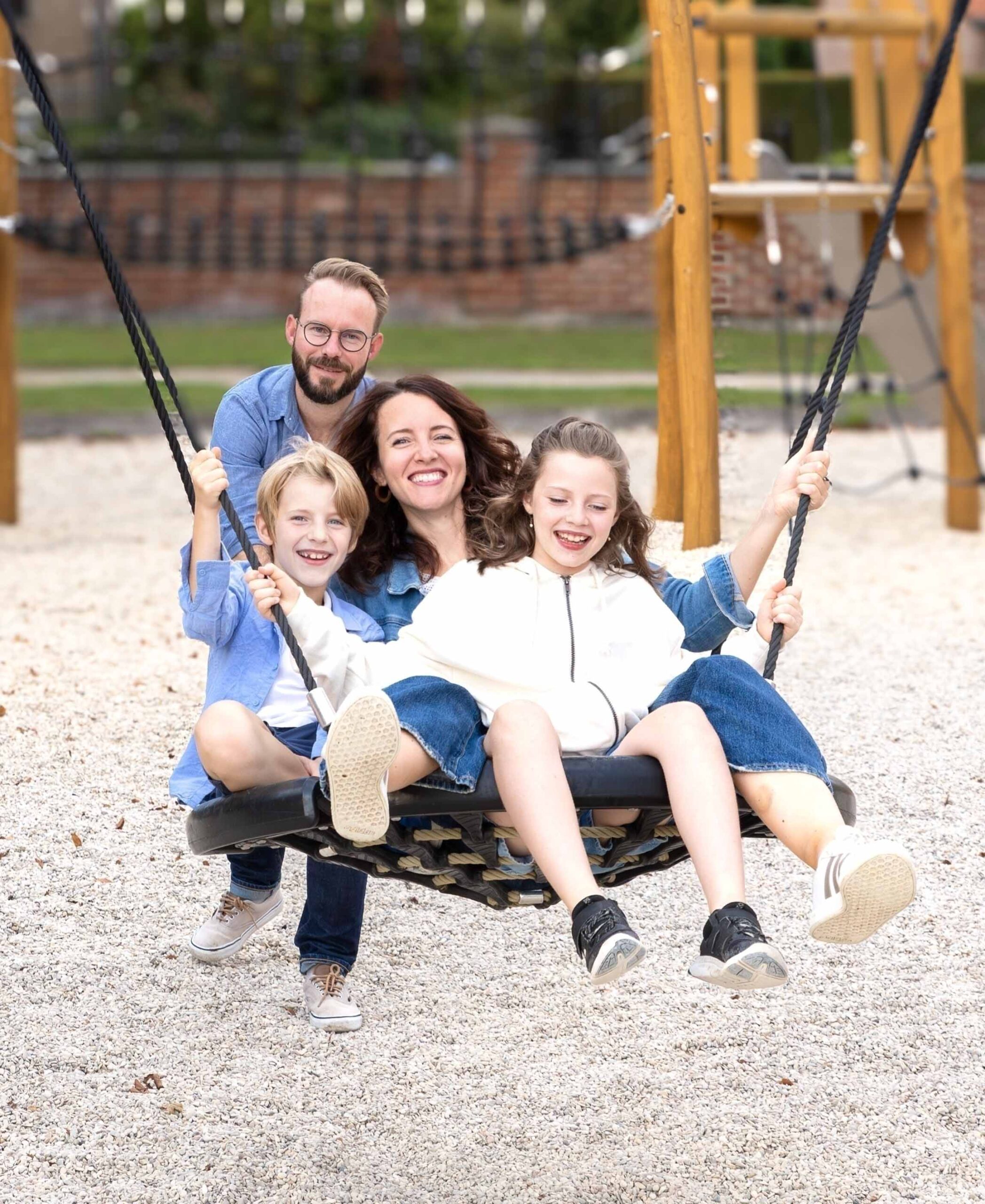 seance-famille-balancoire
